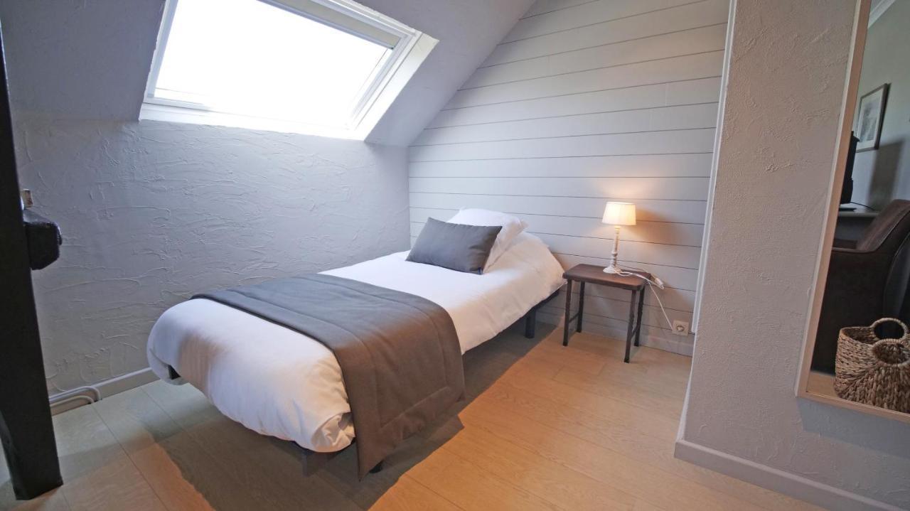 Auberge La Hutte Lurette Paliseul Exteriör bild
