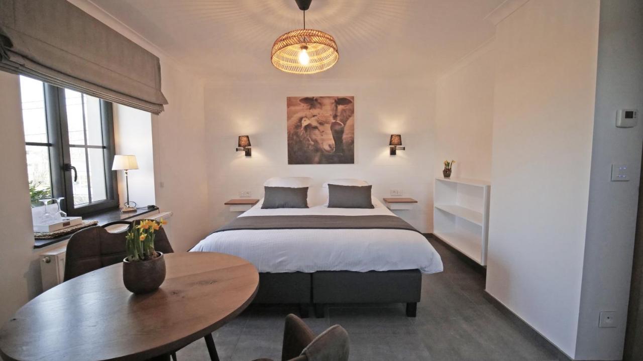 Auberge La Hutte Lurette Paliseul Exteriör bild