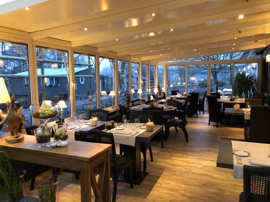 Auberge La Hutte Lurette Paliseul Exteriör bild